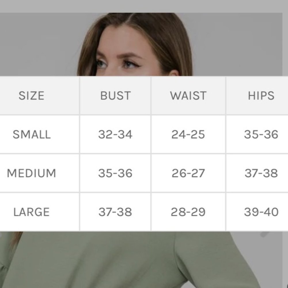 Hailey & Co | Annabelle Sage 3/4 Bell Sleeve Floral Scalloped Trim Top Large New - Picture 12 of 15